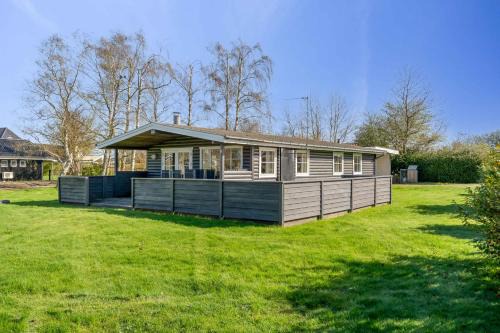 Middelfart House | Cozy Cottage Steps From the Sea, Perfect for Families