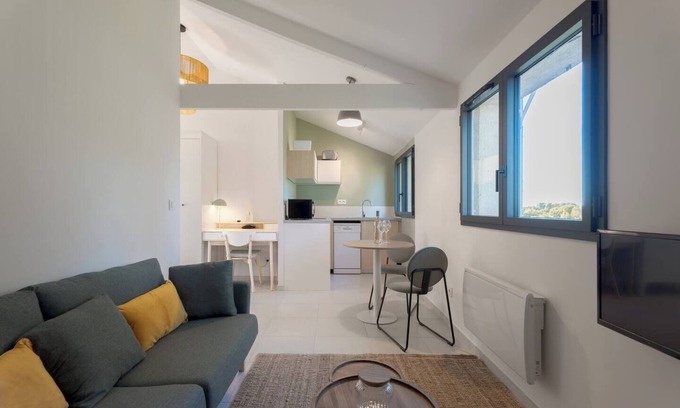 Nord Apartment | Lovely country T2 near town center!