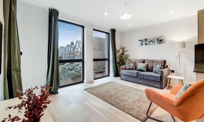 Harrow Apartment | Spacious Sara Suite: Family-Friendly Stay in Wembley Harrow