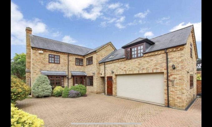 Clifton House | Lovely detached house with private walled garden. Situated in popular village.