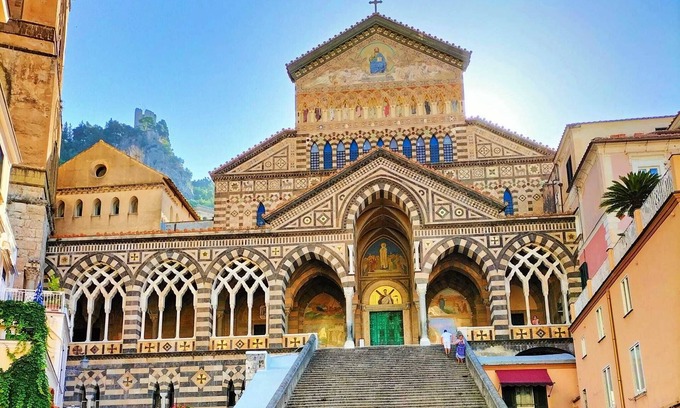 Amalfi Apartment | Cozy Detached Studio with Pool, Spa & Breakfast Included