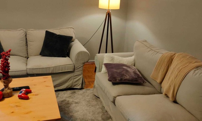 Koru Mahallesi House | Cozy Family Run House in Lovely District, Near Metro Station