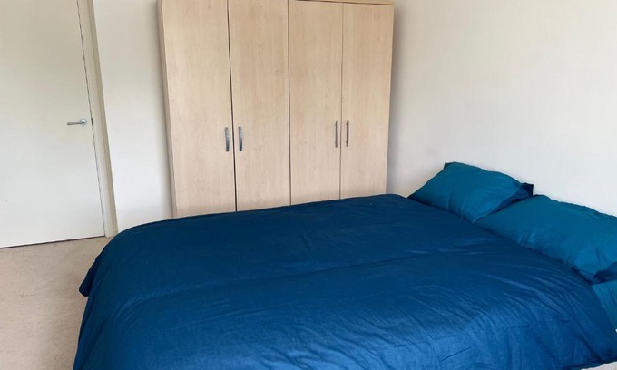 Whittington House | Cozy Double Room in Family-Friendly London Colindale