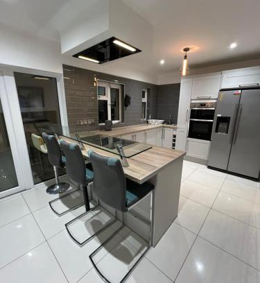 Terenure House | Cozy Home in Kimmage, Dublin - Perfect for Your Getaway