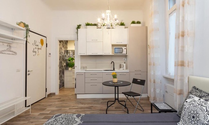 Guastalla Apartment | Charming Orti 16 Flat - Ideal for Families with Great Ratings