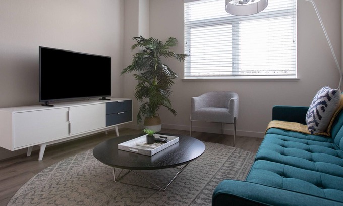 Downtown Oakland Apartment | Lovely Furnished 1BR in Oakland, Pet-Friendly