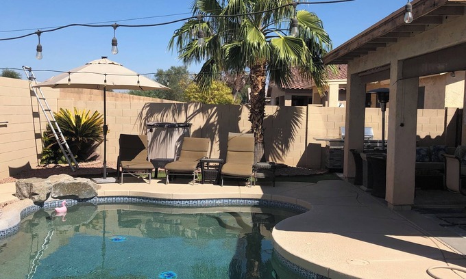 Garden Lakes House | Garden Lakes Retreat: No Fee Pool, Spa & 10/10 Guest Rating