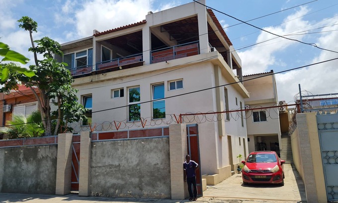 Luanda House | Cozy Guest House in Luanda with Breakfast & Family Amenities