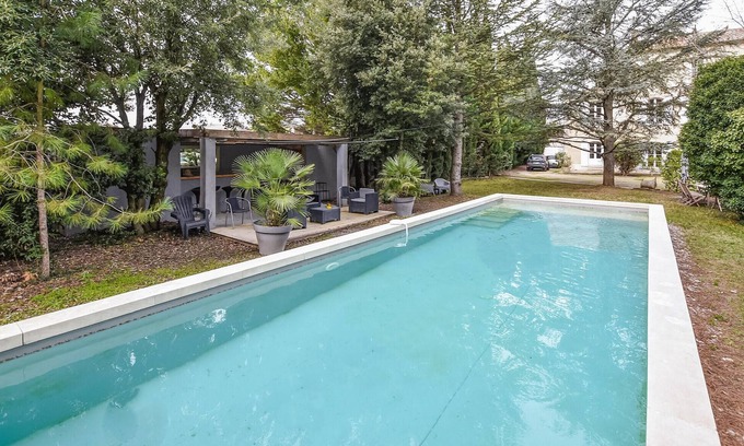Entraigues-sur-la-Sorgue House | Experience Unforgettable Family Vacations in Provence
