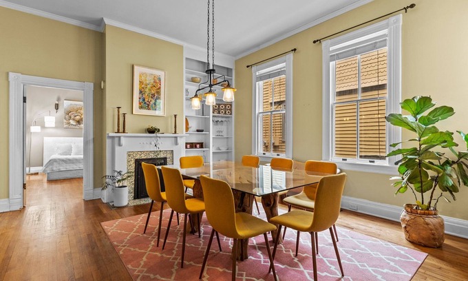 Wilmington Historic District Apartment | Historic 2-Bedroom Retreat Steps from Riverwalk - Family Friendly