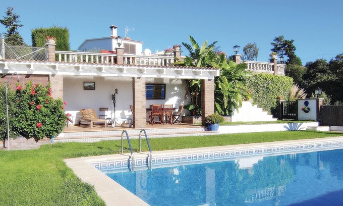 Sant Cebria de Vallalta House | Relax and Unwind in Our Pet-Friendly Vacation Home