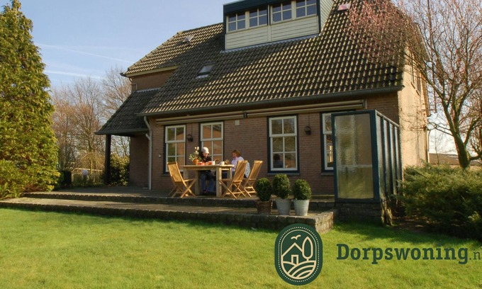 Leende House | Lovely holiday home in Leende with fenced garden