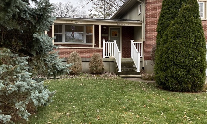 Cheviot House | Comfortable Retreat with Kitchen & Pet-Friendly Amenities