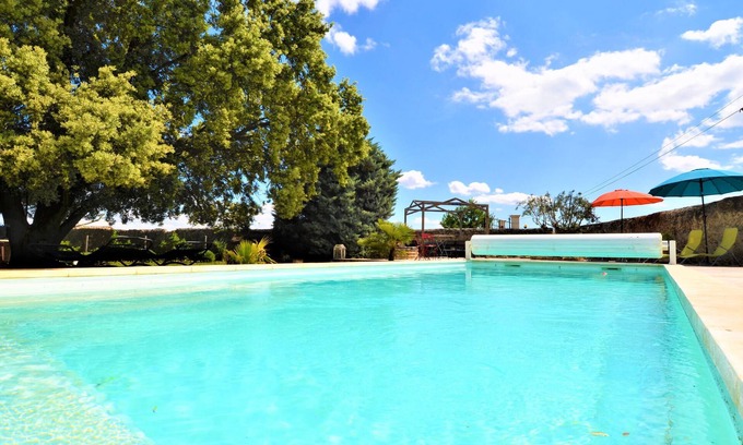 Pont-Saint-Esprit House | Spacious 5-Bedroom Retreat with Private Pool in Pont-Saint-Esprit