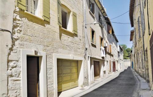 Beaucaire House | Budget-Friendly Home in Beaucaire with Free Wifi & Family Perks