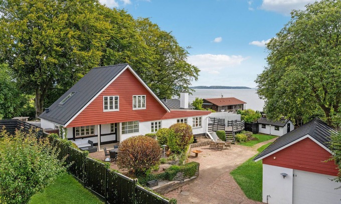 Hvidbjerg Strand House | Relaxing Cottage with Fjord View & Oceanfront Amenities