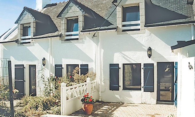 Sene House | Inviting 2 Bedroom Accommodation with Oceanfront Views