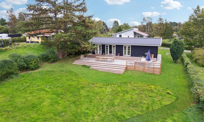 Ordrup House | Enjoy a Relaxing Stay in Our Inviting Oceanfront Home