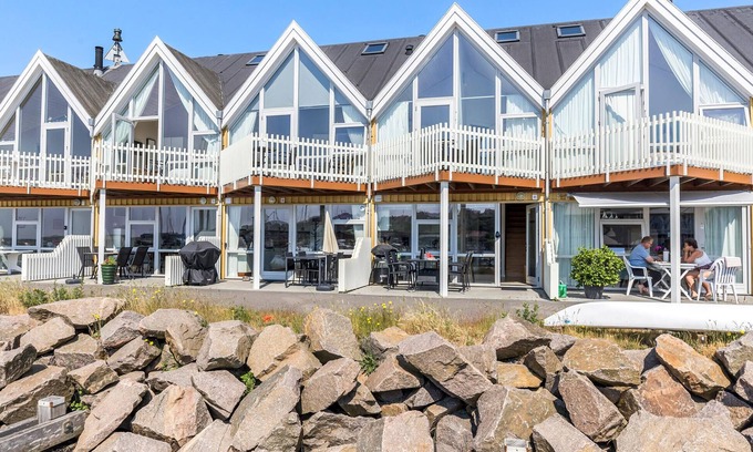Hasle House | Unforgettable Views Await at This Family-Friendly Retreat