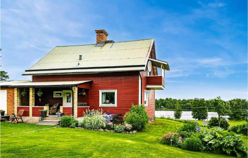 Hofors House | Idyllic Home in Hofors with Kitchen and Child-Friendly Space