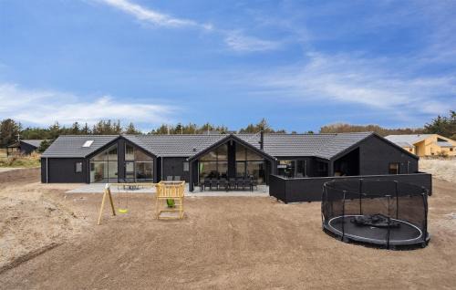 Hvide Sande House | Cozy Home in Hvide Sande with Sauna and Pool Amenities