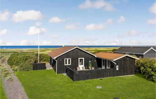 Logstor House | Cozy Home in Løgstør with Kitchen & Ocean View