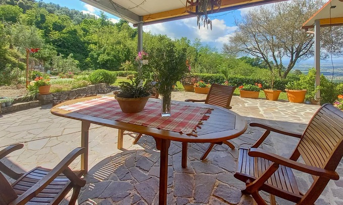 Giugnano House | Spacious 6-Bedroom Retreat in Lamporecchio with Pool