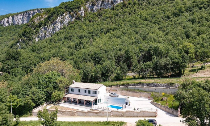 Lupoglav House | Discover Villa Kristina Istra in Picturesque Lupoglav