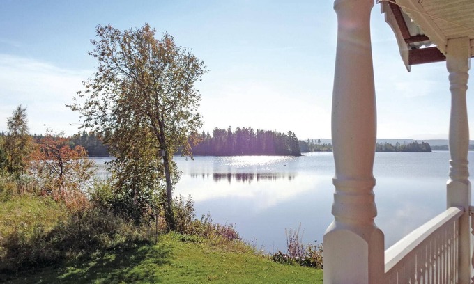 Ankarvattnet House | Cozy Cottage on Storsjö with Spa and Lake Views