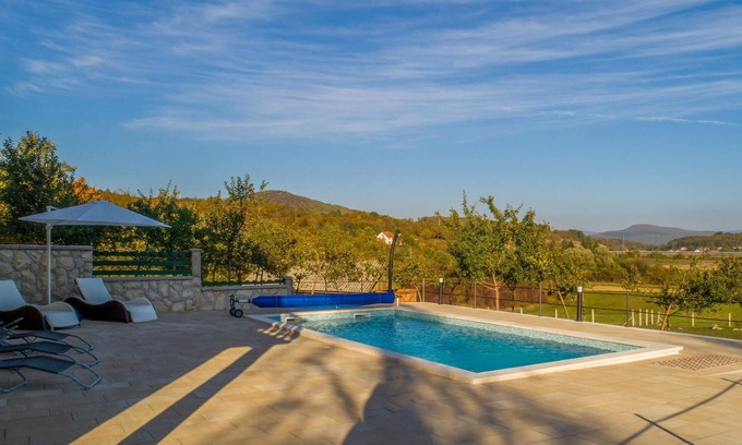 Otocac House | Idyllic Cottage by River Gacka in Charming Svica Village
