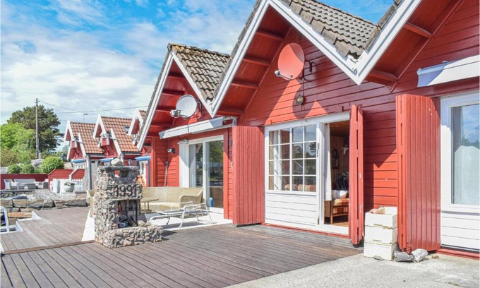 Sogne House | Cozy Sgne Home with Free Wifi & Family-Friendly Amenities