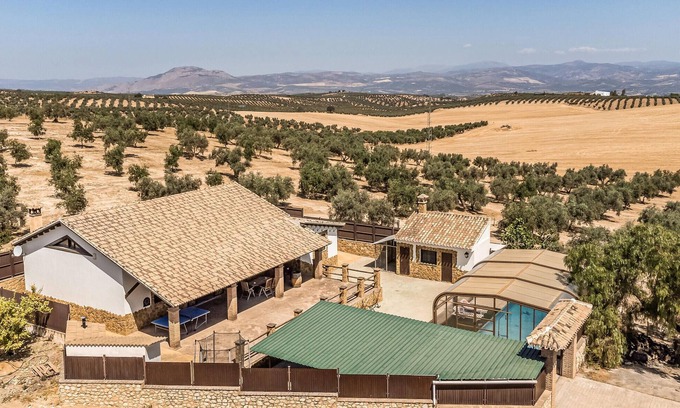 Salar House | Lovely home in Salar with kitchen