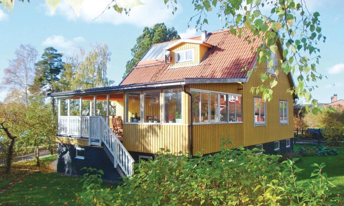 Spanga - Tensta House | Welcoming Vacation Home with Lake Views and Spa Amenities