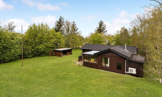 Spøttrup House | Relaxing Beach Getaway with Ocean Views and Pet-Friendly Perks