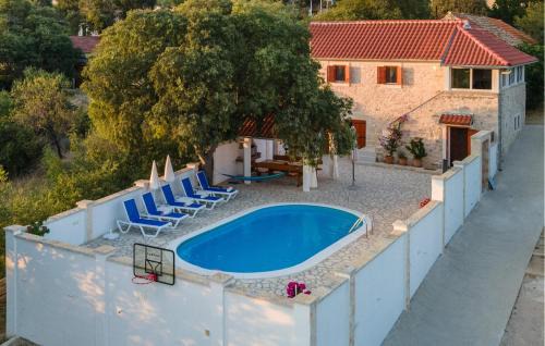 Stankovci House | Delightful Home in Stankovci: Pet-Friendly with Pool