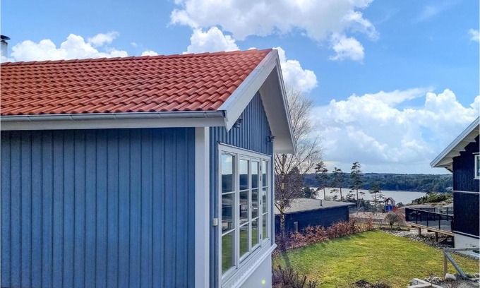 Tanum House | Family-Friendly Home in Tanumshede with Full Kitchen