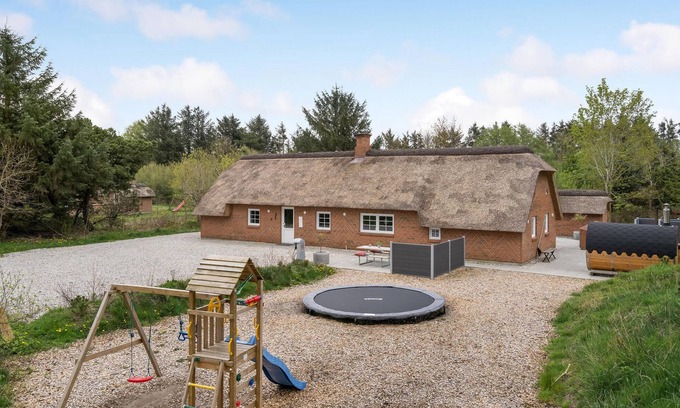 Øhuse House | Family-Friendly Retreat with Oceanfront Views and Amenities
