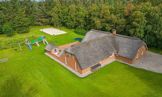 Husby House | Unwind in a Premium Oceanfront Vacation Home on the Coast