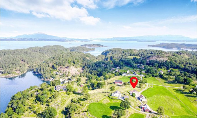 Sveio House | Family-Friendly 4 Bedroom Home in Valevg for Memorable Stays