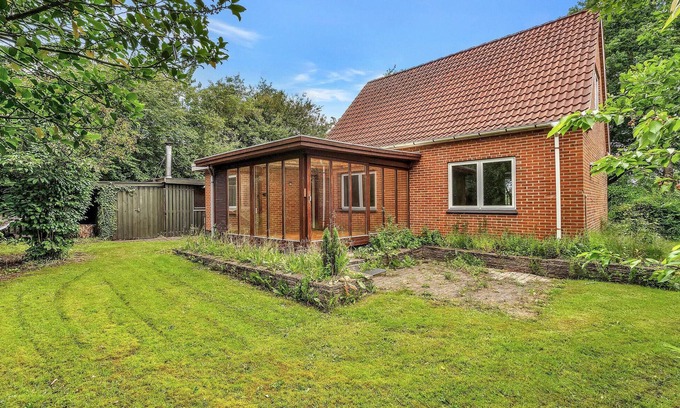 Vemb House | Lovely home in Vemb with house sea view