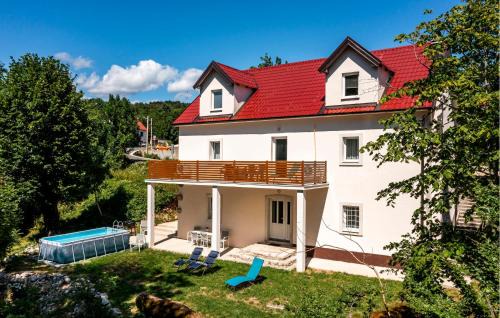 Zlobin House | Relaxing Retreat in Zlobin with Sauna and Pool Access