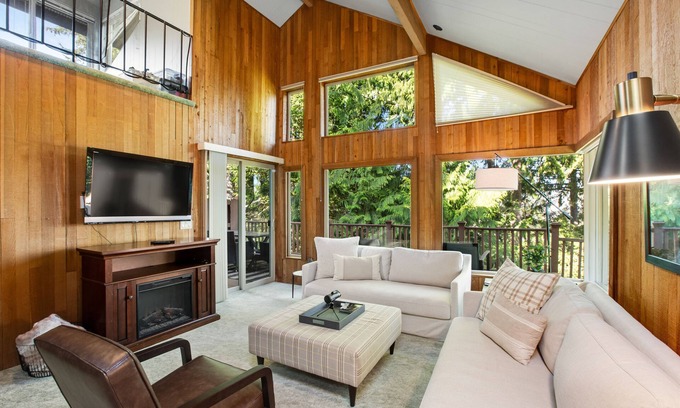 Sudden Valley House | Cozy Family Retreat with Hot Tub & Scenic Water Views