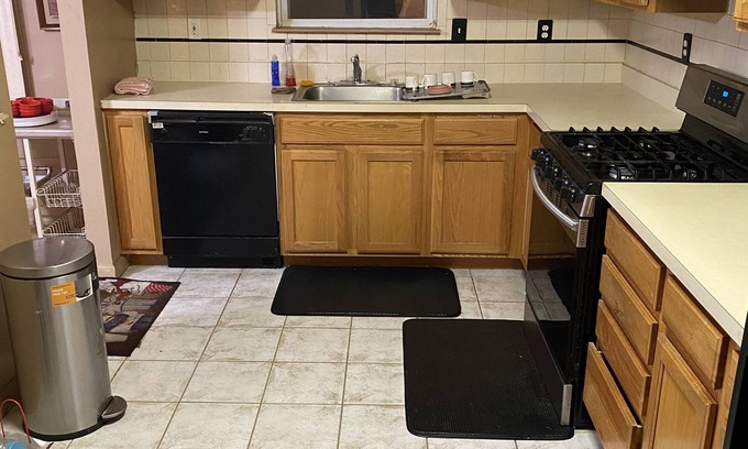 Piscataway House | Cozy House in Prime Location with Family-Friendly Amenities