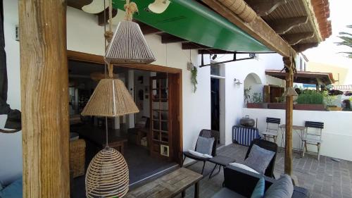 El Medano House | Beautiful Médano House with Oceanfront Views for Families