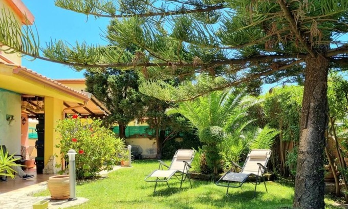 Capoterra House | Charming House with Garden for Your Perfect Getaway
