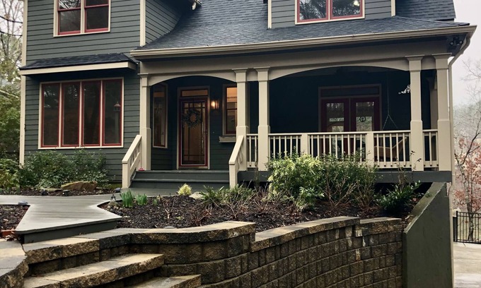 Waleska House | Perfect Lake Escape with Pool and Ocean Views Await You