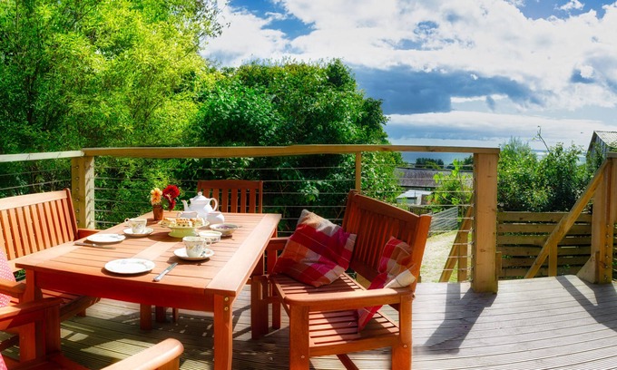 Gulval Ski Chalet | Serene Lodge with Ocean Views and Pool near Mounts Bay