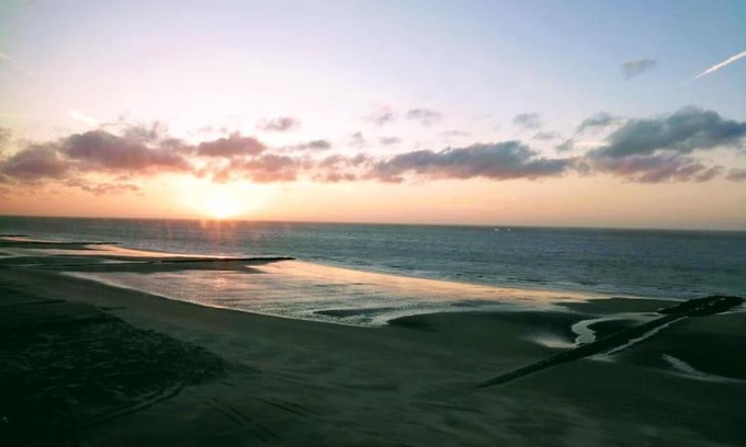 Middelkerke Apartment | Idyllic n° 9 with Ocean Views, Pool & Pet-Friendly Access
