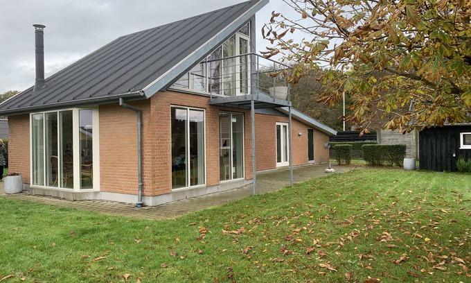 Nykobing Mors House | Comfortable Renovated House Near the Fjord with Family Amenities