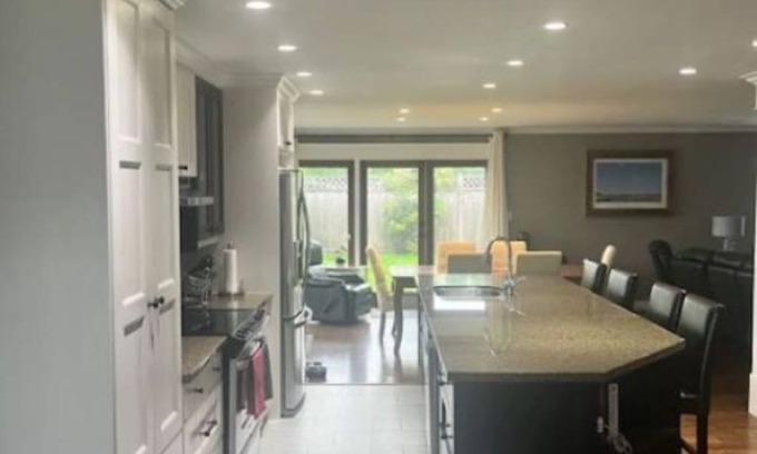 District of North Vancouver House | Family-Friendly North Vancouver Home with Spa & Hot Tub